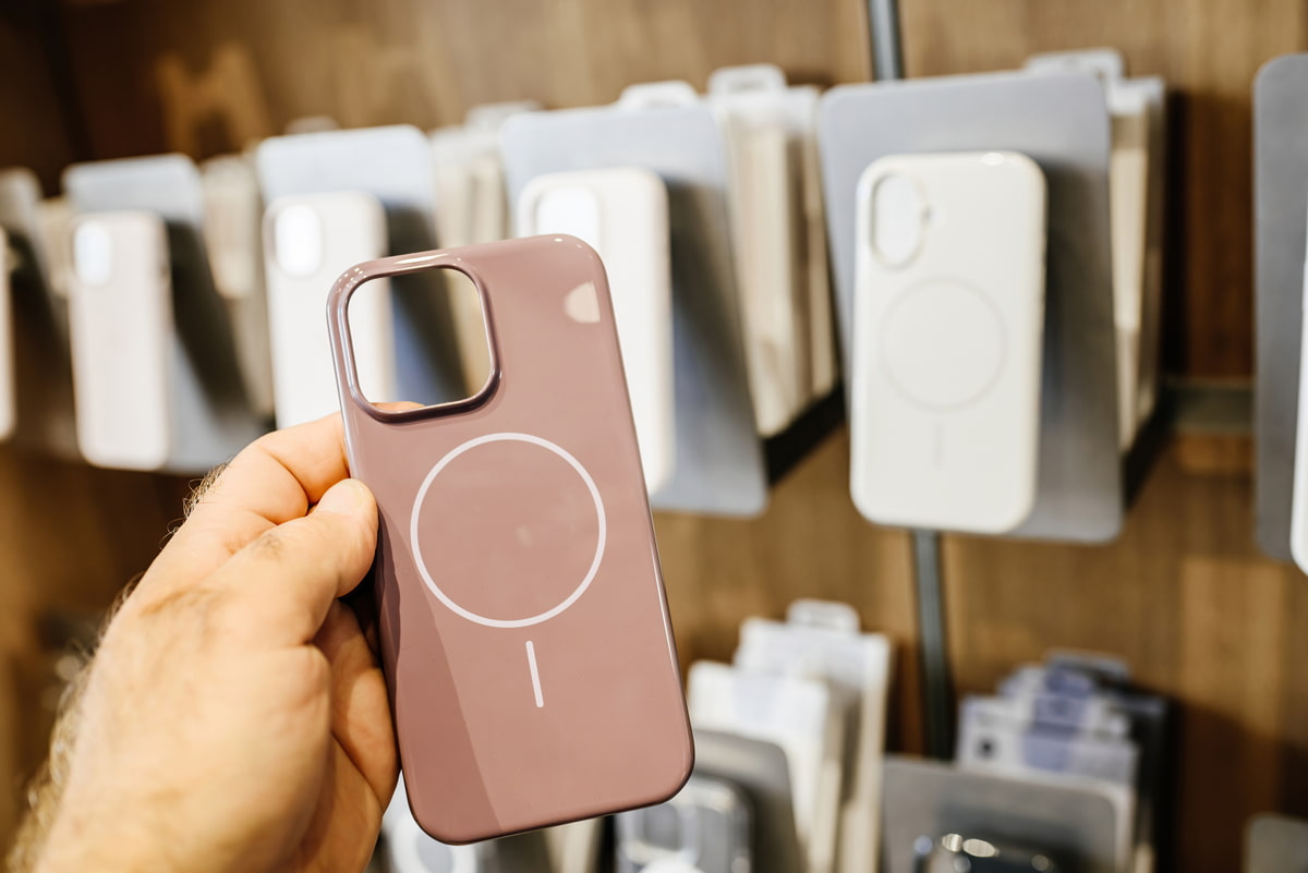 MagSafe Compatibility with Hidden Wireless Chargers