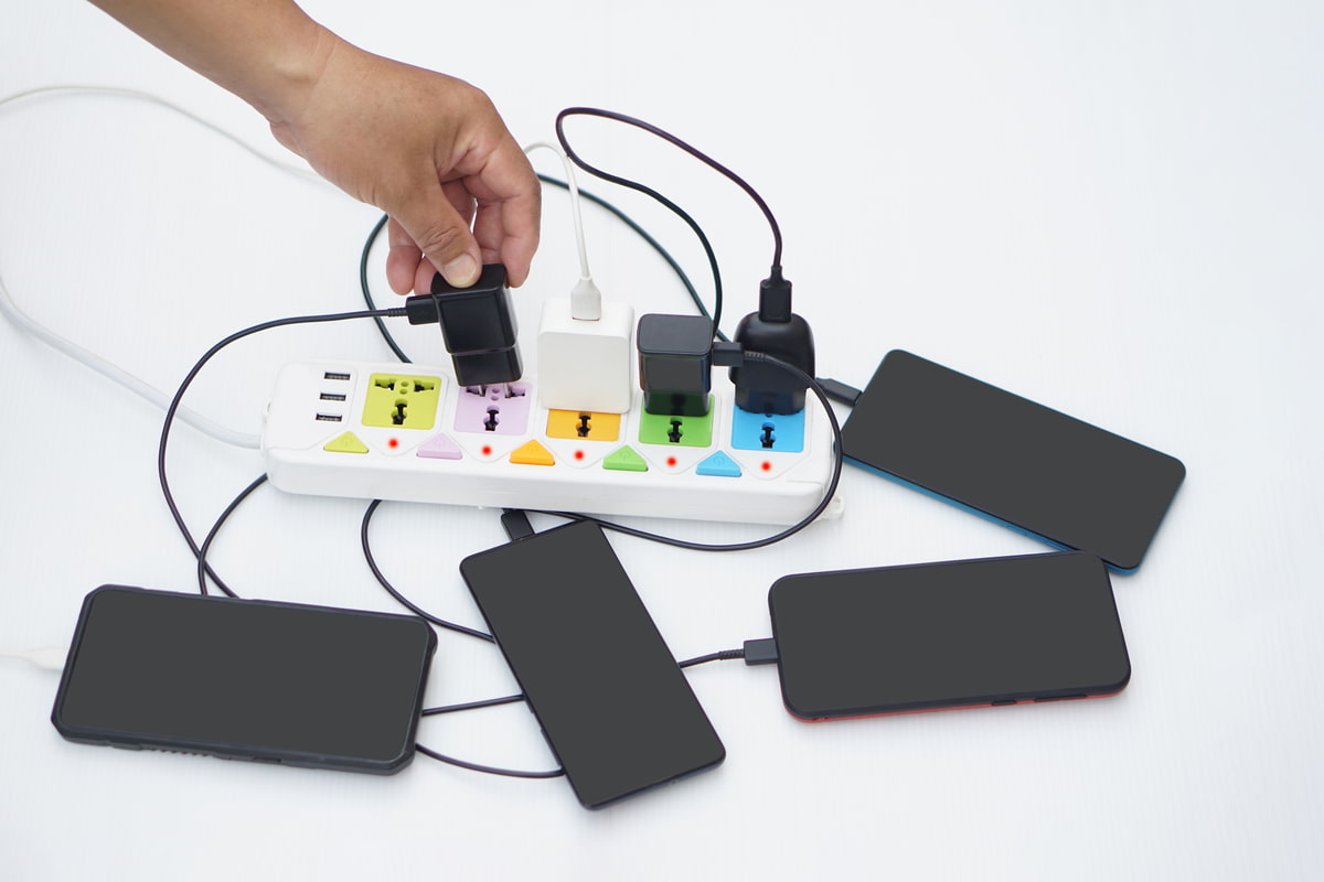 Will charging multiple devices from one hub slow charging speed?
