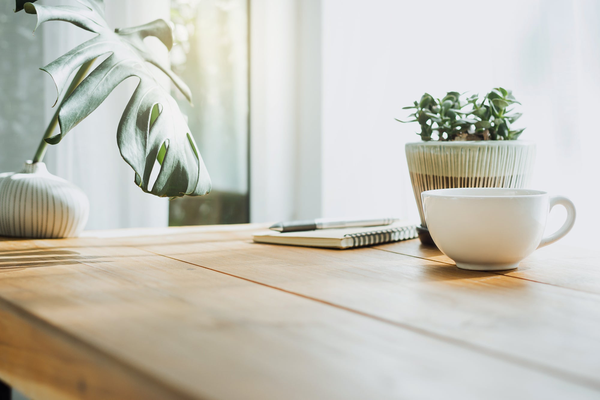 Wireless_Charging_Through_Wood
